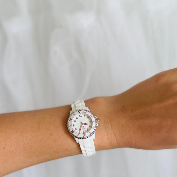 Accessories - >FREE WITH PURCHASE< White & Pink Modern Watch